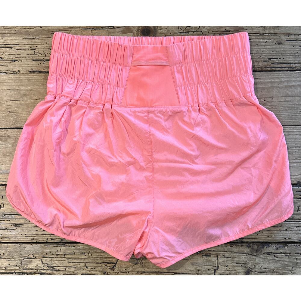 Free People Movement Women’s Peach High Waisted Windbreaker Shorts Size M NWOT - Picture 2 of 9